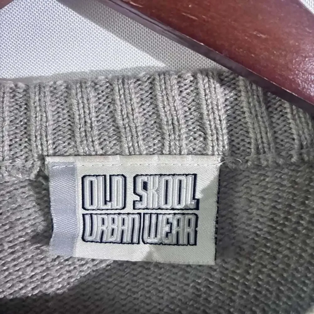 2000s Old Skool Urban Wear New York Knit Sweater
